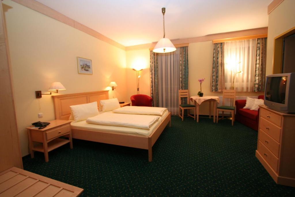 גוסטלינג אן דר איבס Hotel Waldesruh חדר תמונה